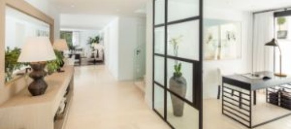 5 Schlafzimmer Villa in Marbella, Spain, Nr. 27297 2