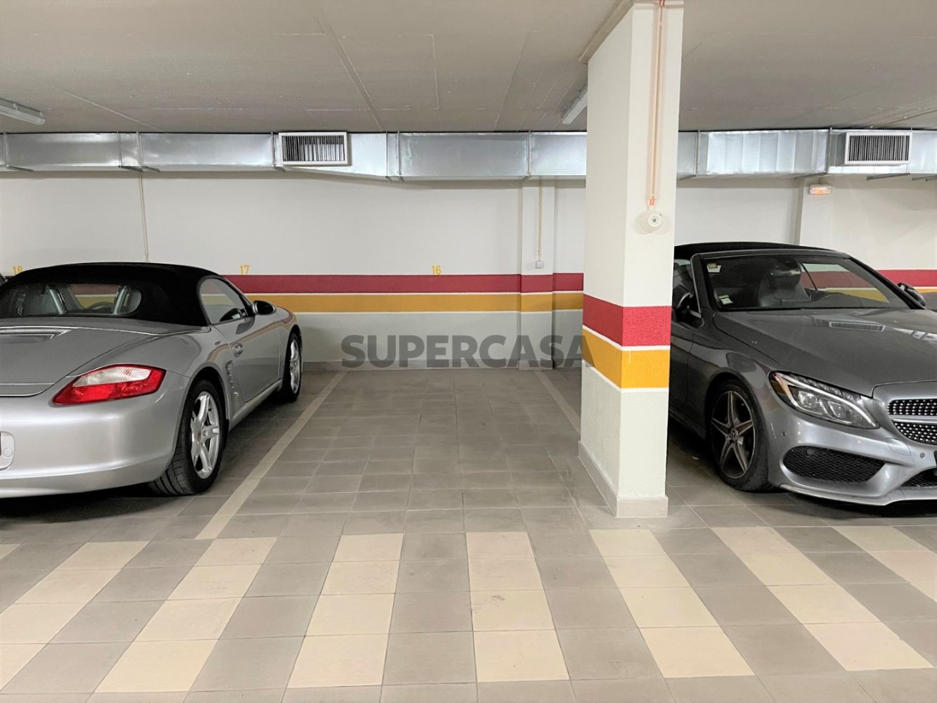 Parkplatz in Lisbon, Portugal 11m², Nr. 280655