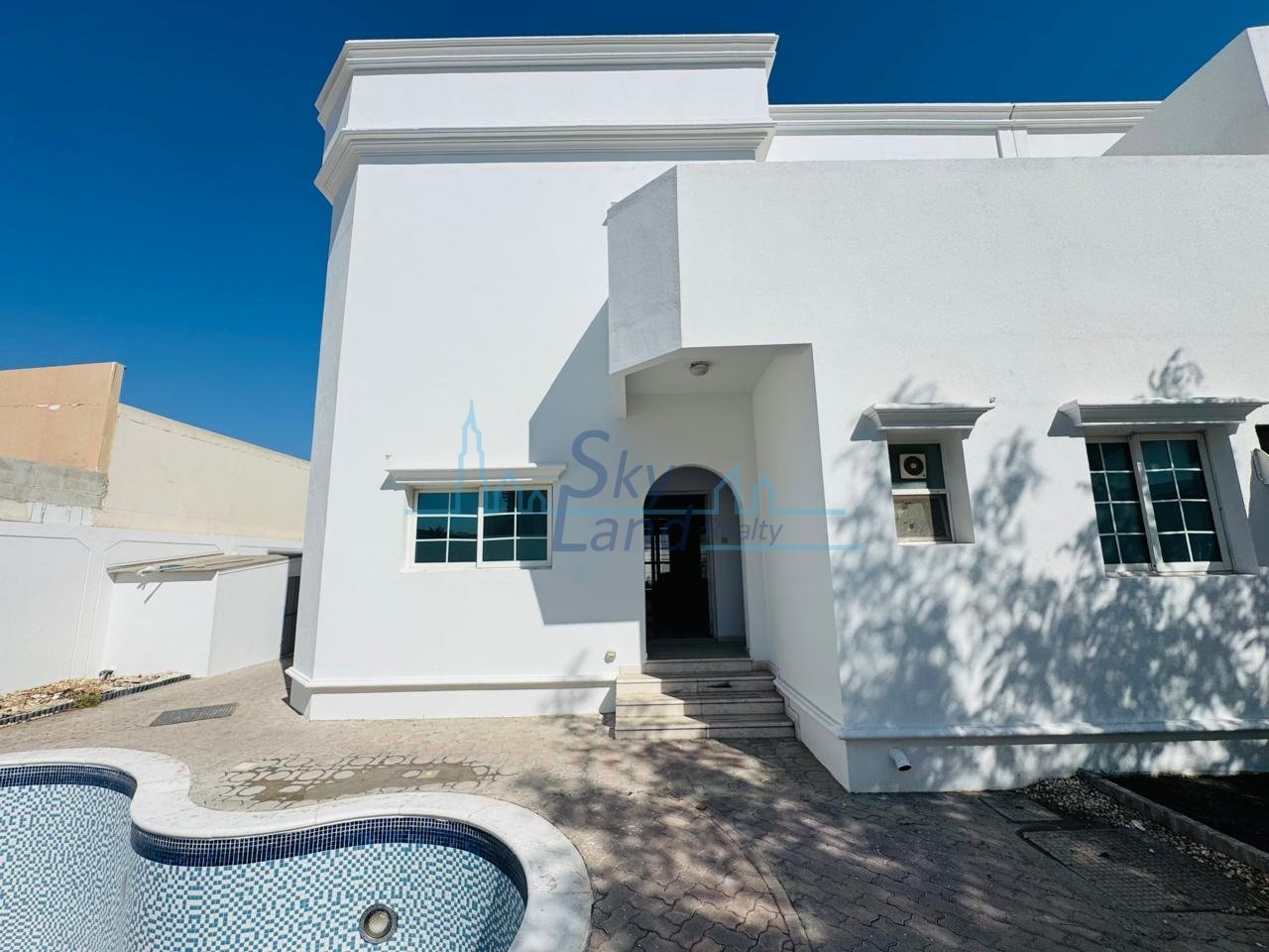 Villa T4 em Umm Suqeim, UAE N.º 123837