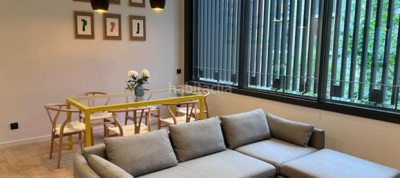 Apartamento de 3 dormitorios en Eixample, Spain No. 83966 4