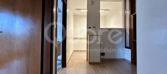 Apartamento de 7 habitaciónes en Udine, Italy No. 260952 11