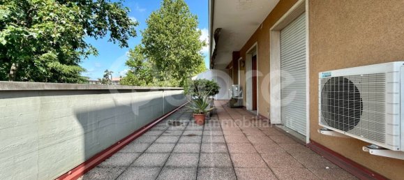 Apartamento de 7 habitaciónes en Udine, Italy No. 260952 24