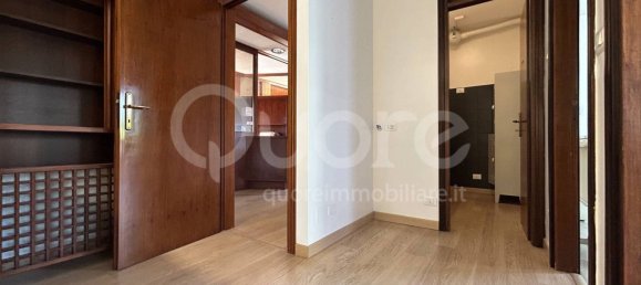 Apartamento de 7 habitaciónes en Udine, Italy No. 260952 10