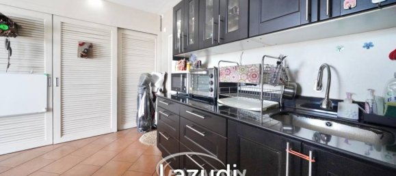 3 bedrooms Condo in Bang Lamung, Thailand No. 16832 8