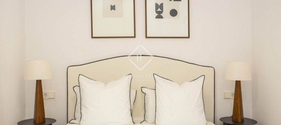 3 bedrooms Apartment in Ciutat Vella, Spain No. 148491 2