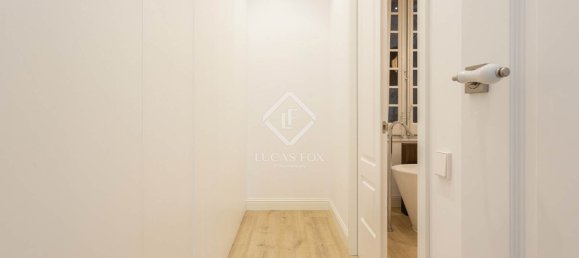 3 bedrooms Apartment in Ciutat Vella, Spain No. 148491 12