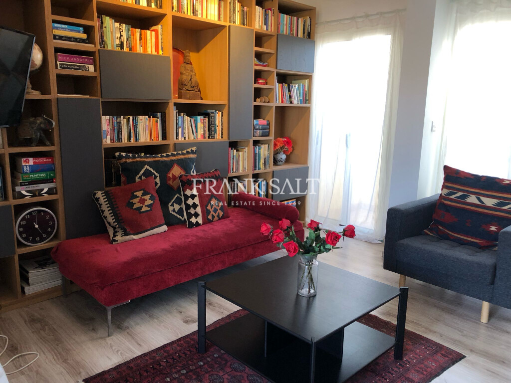 2 bedrooms Penthouse in Saint Julian's, Malta No. 11441