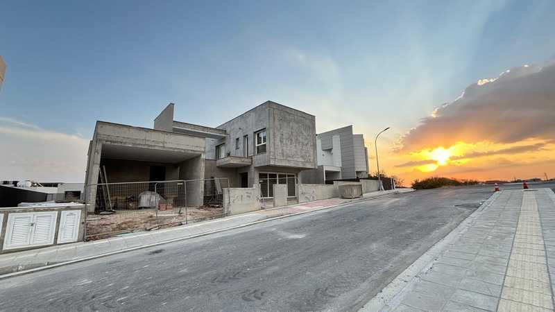 4 bedrooms House in Agios Athanasios, Cyprus No. 15609