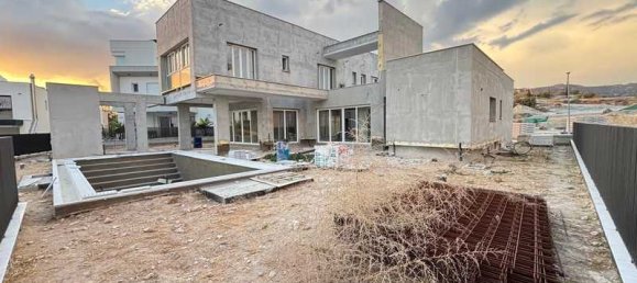 4 bedrooms House in Agios Athanasios, Cyprus No. 15609 5