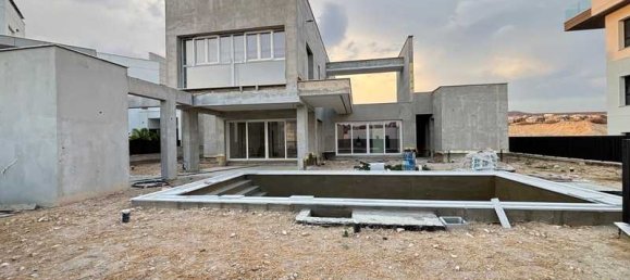 4 bedrooms House in Agios Athanasios, Cyprus No. 15609 6