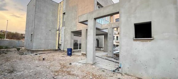 4 bedrooms House in Agios Athanasios, Cyprus No. 15609 3