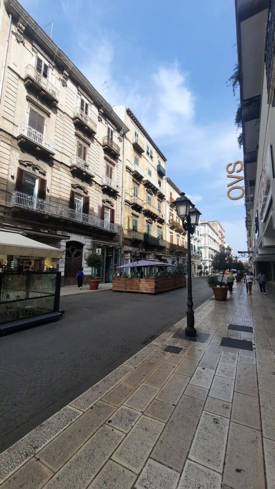 3 rooms Apartment in Taranto, Italy No. 71204