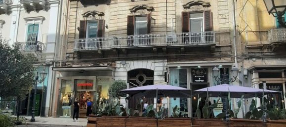 3 rooms Apartment in Taranto, Italy No. 71204 2