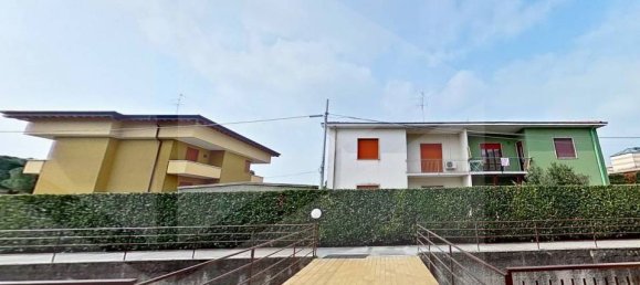 3 rooms Apartment in Carobbio degli Angeli, Italy No. 33594 14