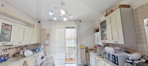 3 rooms Apartment in Carobbio degli Angeli, Italy No. 33594 32