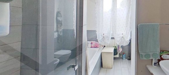 3 rooms Apartment in Carobbio degli Angeli, Italy No. 33594 17