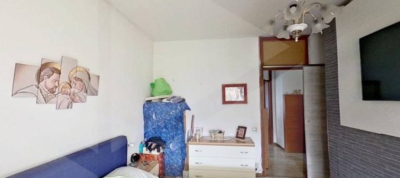 3 rooms Apartment in Carobbio degli Angeli, Italy No. 33594 5