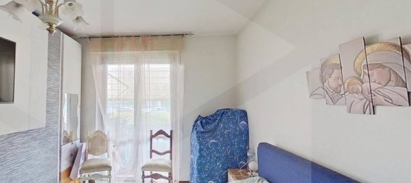 3 rooms Apartment in Carobbio degli Angeli, Italy No. 33594 4