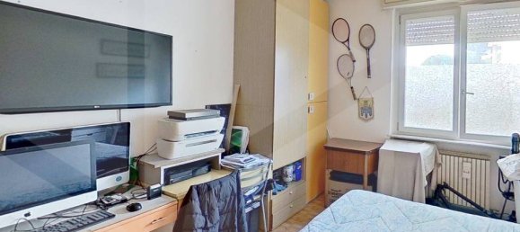 3 rooms Apartment in Carobbio degli Angeli, Italy No. 33594 22