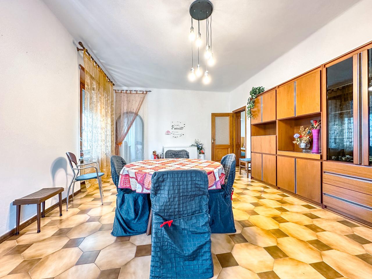 4غرفة شقة في Romagnano Sesia, Italy رقم 237470