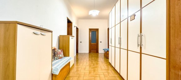 4غرفة شقة في Romagnano Sesia, Italy رقم 237470 6