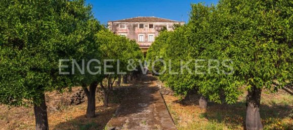 Вилла с 6 спальнями в Виагранде, Италия № 104715 15