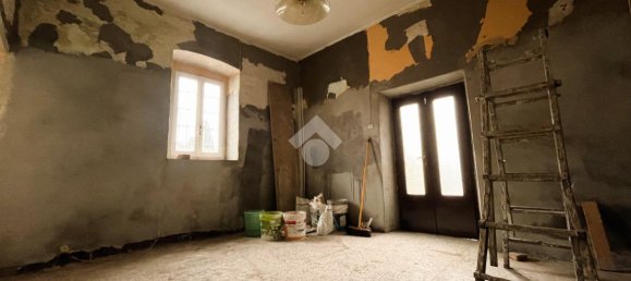 4 rooms House in Torre de' Roveri, Italy No. 7008 3