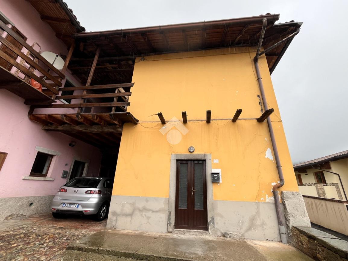 4 rooms House in Torre de' Roveri, Italy No. 7008