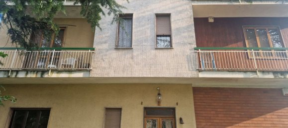 Квартира с 2 комнатами в Трофарелло, Италия № 129658 3