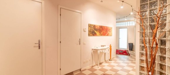 95m² Office in Sant'Ambrogio di Valpolicella, Italy No. 272558 2