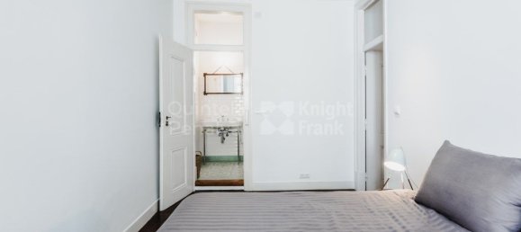 2 bedrooms Apartment in Lisbon, Portugal No. 98711 2