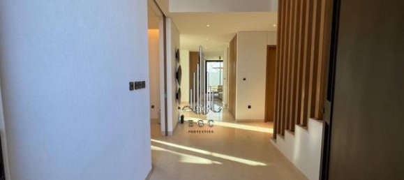 5 bedrooms Villa in Saadiyat Island, UAE No. 44430 11