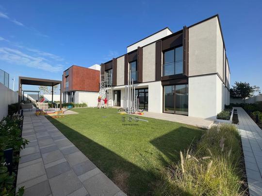 5 bedrooms Villa in Saadiyat Island, UAE No. 44430