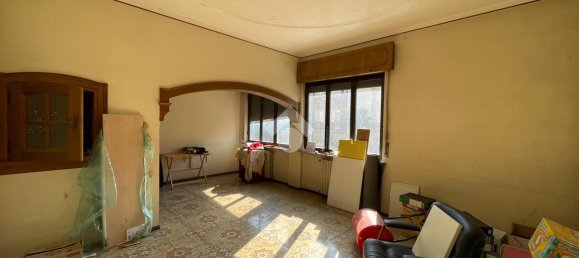4 rooms Apartment in Villa d'Almè, Italy No. 2124 6