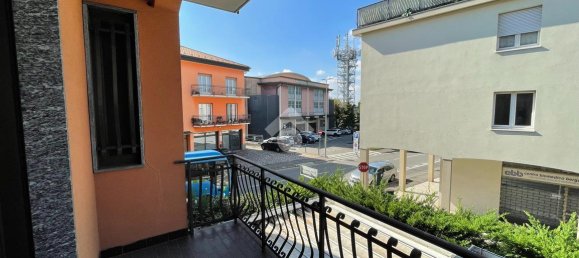 4 rooms Apartment in Villa d'Almè, Italy No. 2124 37