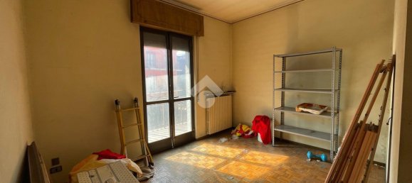 4 rooms Apartment in Villa d'Almè, Italy No. 2124 17