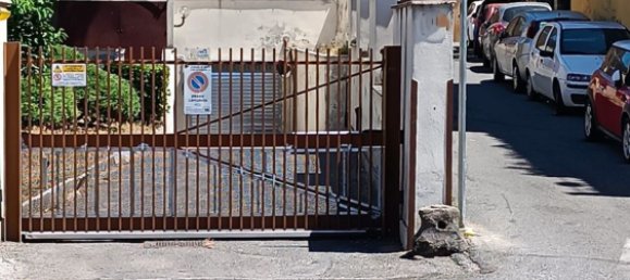 30m² Garage in Rome, Italy No. 328575 4