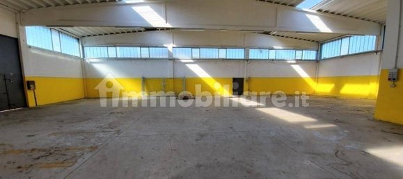 912m² Warehouse in Voghera, Italy No. 311104 4