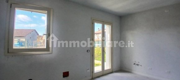 2 غرف نوم فيلا في Sannazzaro de' Burgondi, Italy رقم 191052 7