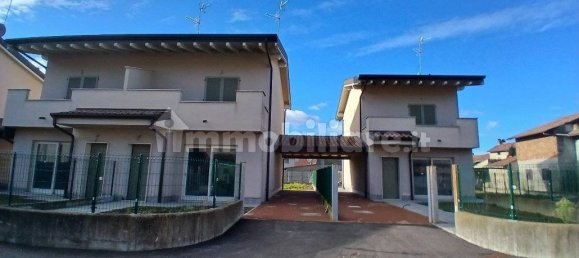 2 غرف نوم فيلا في Sannazzaro de' Burgondi, Italy رقم 191052 24