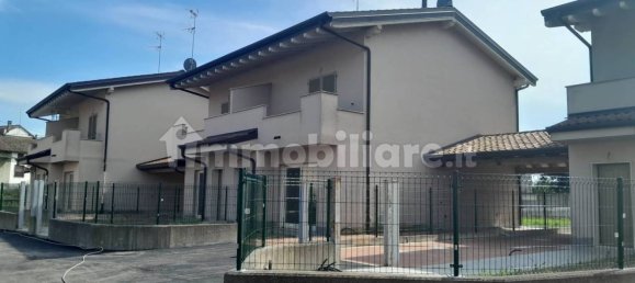 2 غرف نوم فيلا في Sannazzaro de' Burgondi, Italy رقم 191052 2