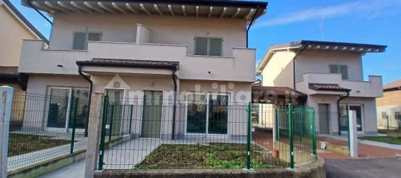 2 غرف نوم فيلا في Sannazzaro de' Burgondi, Italy رقم 191052 23