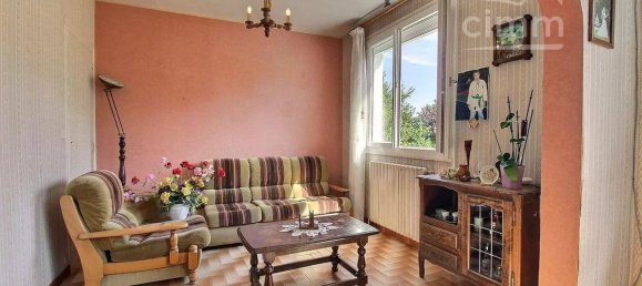 2 Schlafzimmer Haus in Monts, France, Nr. 231421 4