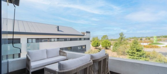 3 bedrooms Penthouse in Boadilla del Monte, Spain No. 137389 9
