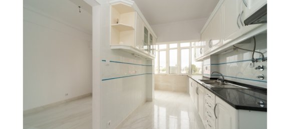 3 bedrooms Apartment in Cascais, Portugal No. 67015 10