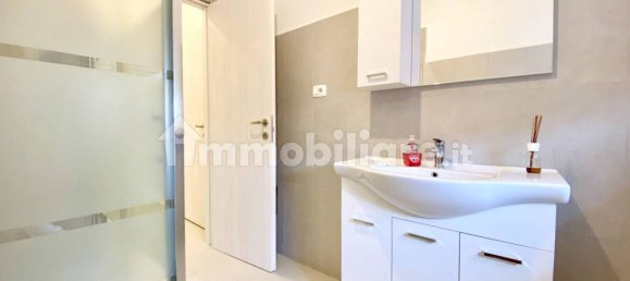 2 Schlafzimmer Wohnung in Ancona, Italy, Nr. 280535 19