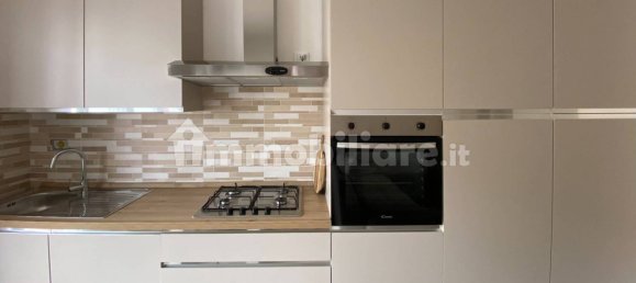 2 Schlafzimmer Wohnung in Ancona, Italy, Nr. 280535 5