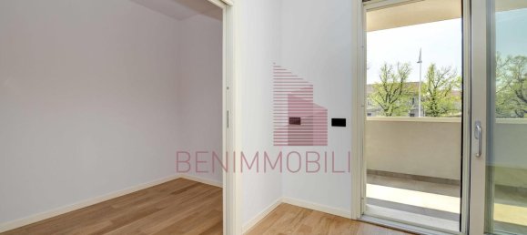 Apartamento de 4 divisões em Brescia, Italy N.º 141506 10