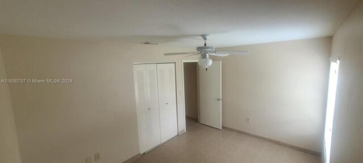 3 bedrooms House in Miami, USA No. 206899