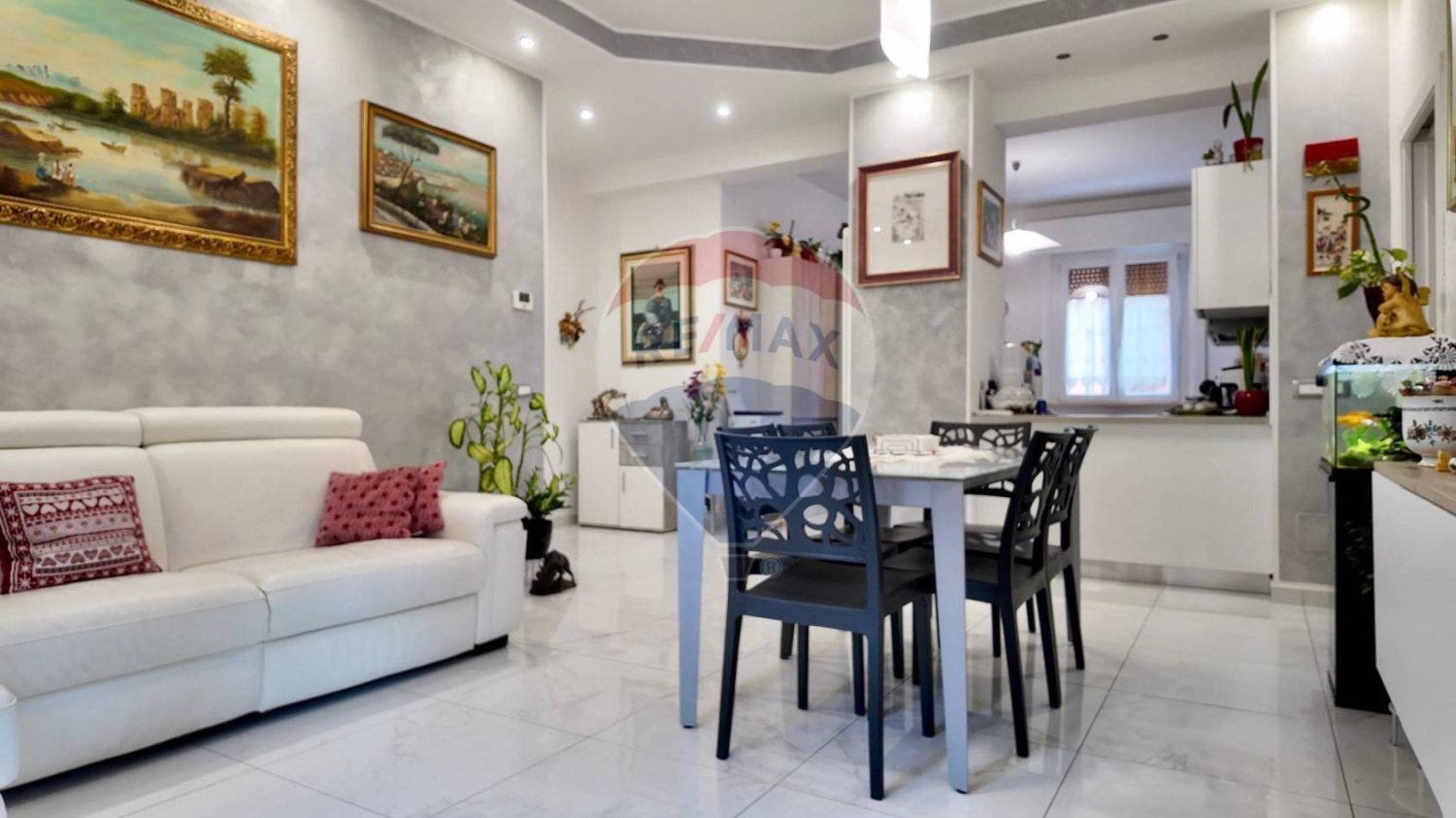 Apartamento de 3 dormitorios en Ancona, Italy No. 264231